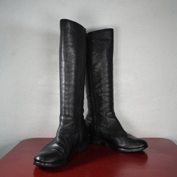 Women's Sofft Black Leather Knee High Low Heel Long Riding Fashion Boots 8.5 - Picture 3 of 9